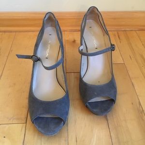 Via Spiga Heels, suede peep toe, sz 8